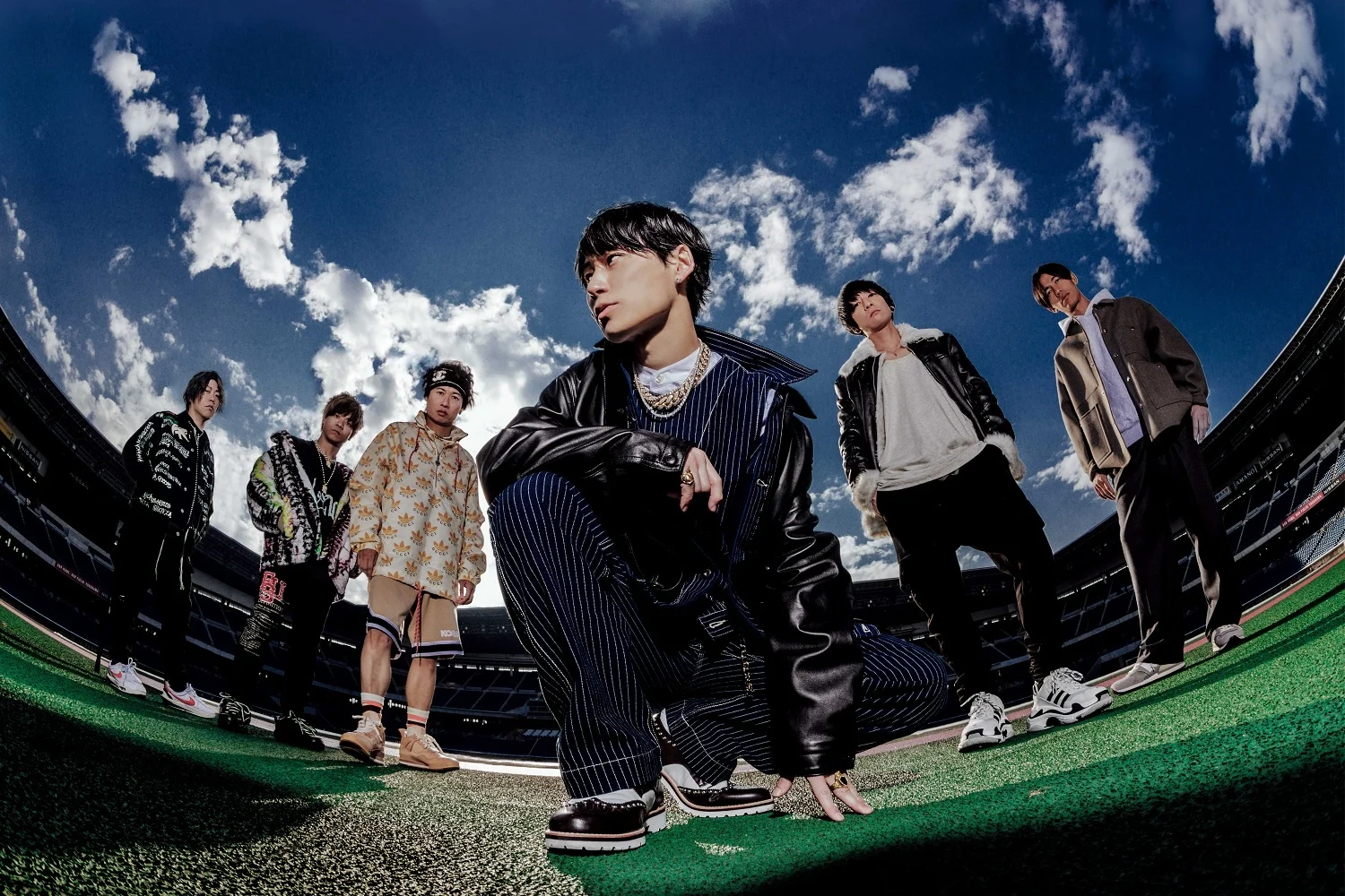 UVERworld, Band Rock Jepang yang berganggota 6 orang